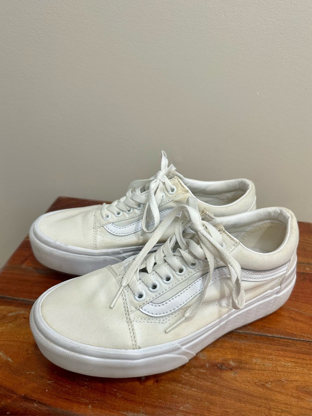 Vans Old Skool Stacked Shoe True White Size 9 Women